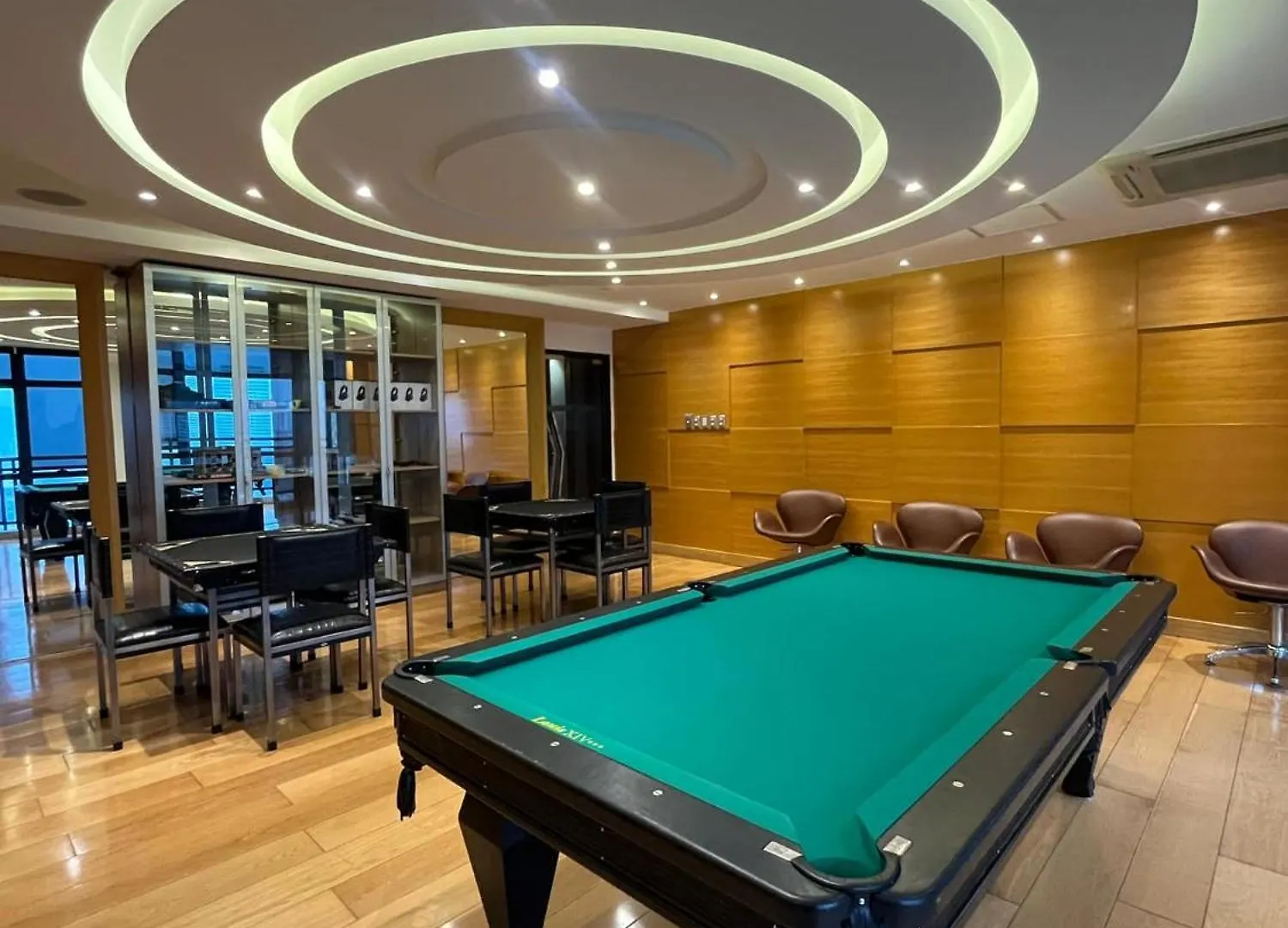 Affordable Suite With Balcony At The Gramercy Makati Manila Makati City Aparthotel